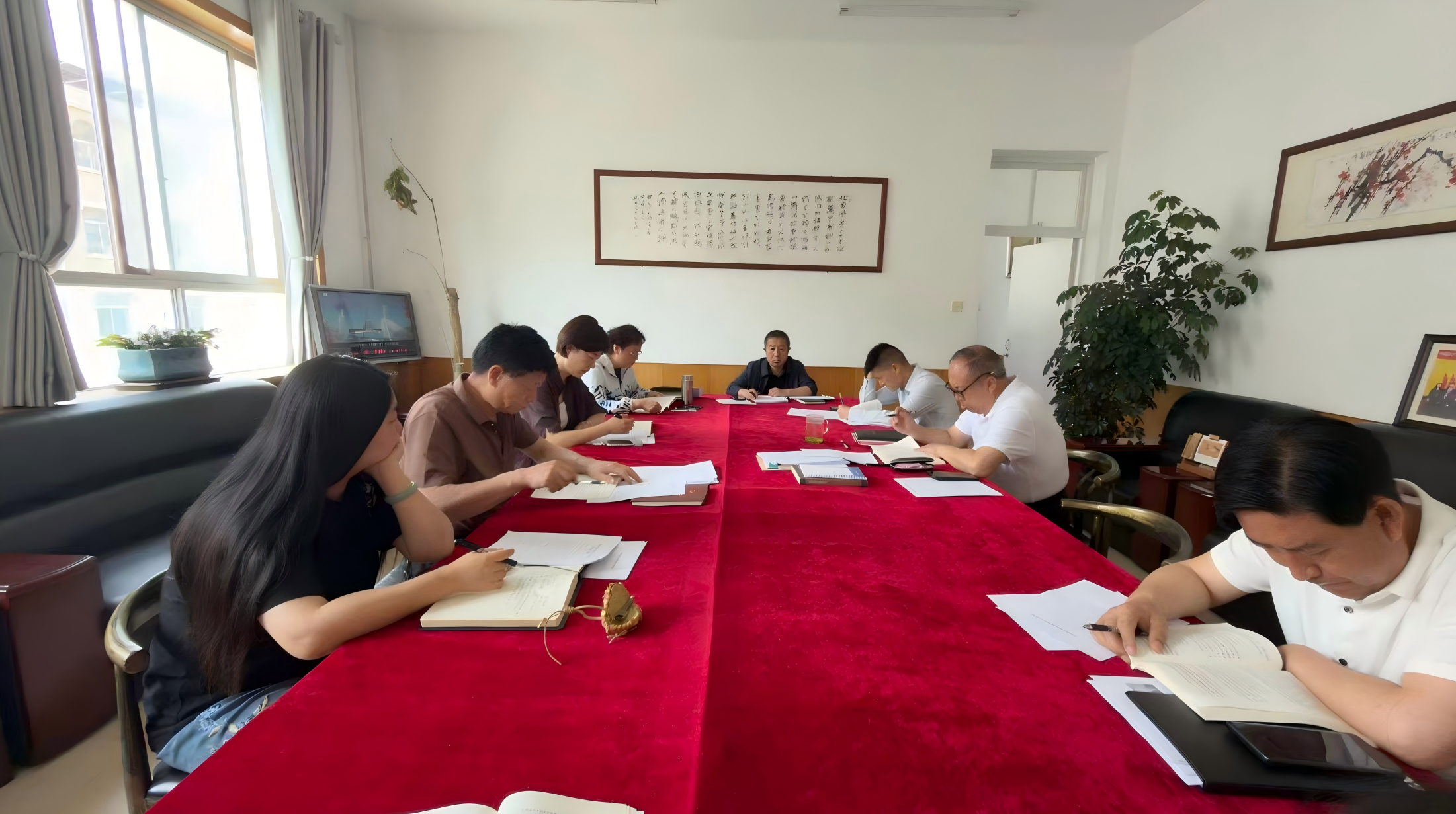 学院举办2026年第八次党委理论学习中心组学习暨树立和践行正确政绩观学习会